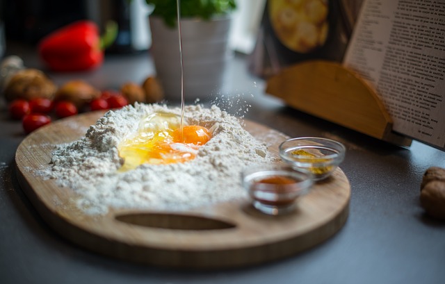 Zahoďte papírové kuchařky a zkuste něco nového podle českých foodblogerek.